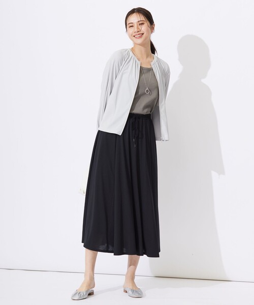 J.PRESS(ジェイプレス)の「ワイドリブジャージー ノースリーブ カットソー(タンクトップ・レディース・ブラウン系/ホワイト系/ライトグレー系・MEDIUM/LARGE)」の15枚目の写真