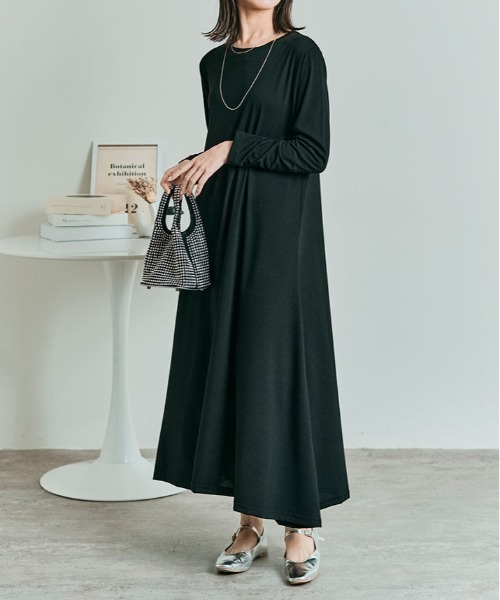 kirakiraShop（キラキラショップ）の「シルフィット フレア ワンピース（ワンピース・レディース・ブルー系/チャコール/ライトグレー/モカ/ブラック・M/L）」の7枚目の写真