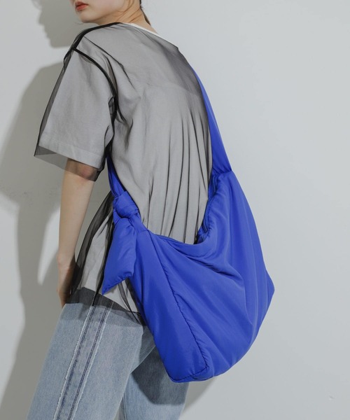 SENSE OF PLACE by URBAN RESEARCH（センスオブプレイスバイアーバンリサーチ）の「『ユニセックス』ナイロンパデットビッグショルダー（ショルダーバッグ・メンズ・アイボリー/ブルー/ミント/ブラック/オレンジ・ONE）」の10枚目の写真