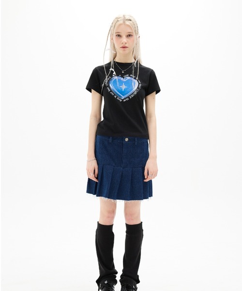 LUVISTRUE（ラヴイズトゥルー）の「DN GLOSSY TWINKLE TEE（Tシャツ/カットソー・レディース・ブラック/ホワイト・FREE）」の4枚目の写真