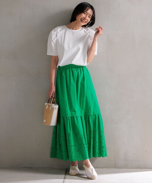 23区 S(ニジュウサンクチイサイサイズ)の「【洗える】スムースデザイン タックディテール カットソー(Tシャツ/カットソー・レディース・ホワイト系/ブラック系/カーキ系/イエロー系/ベージュ系・32)」の6枚目の写真