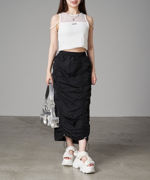 RAY CASSIN(レイカズン)の「ドロストナローロングスカート(スカート・レディース・ホワイト/ブラック/グレー・FREE)」の4枚目の写真
