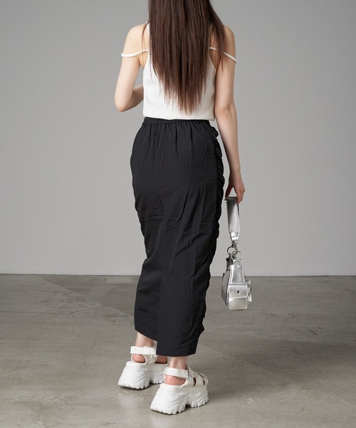 RAY CASSIN(レイカズン)の「ドロストナローロングスカート(スカート・レディース・ホワイト/ブラック/グレー・FREE)」の9枚目の写真