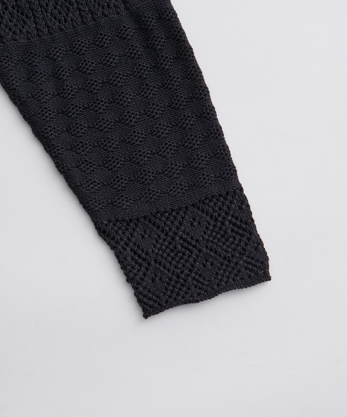 ADAM ET ROPE'(アダムエロペ)の「ルーズシルエット クレイジーパターン ニット プルオーバー / ユニセックス(ニット/セーター・メンズ・スミクロ/オフホワイト・M/L)」の5枚目の写真