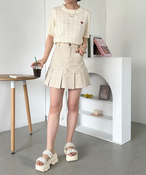 CLEA（クレア）の「ワンポイントハート刺繍 半袖サマーニットトップス（Tシャツ/カットソー・レディース・アイボリー/グレー/ピンク/ベージュ/ブラック・FREE）」の19枚目の写真