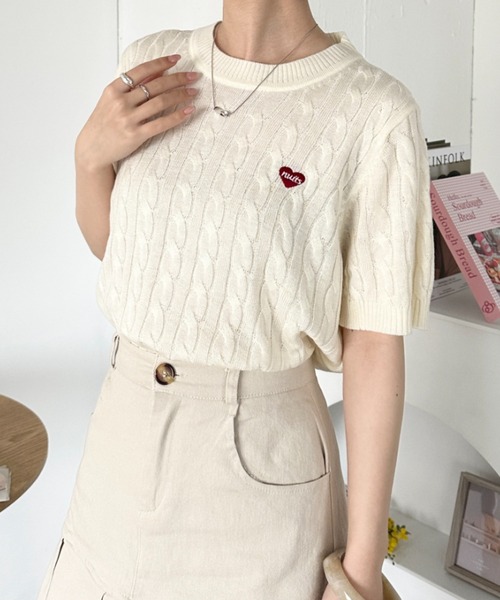 CLEA（クレア）の「ワンポイントハート刺繍 半袖サマーニットトップス（Tシャツ/カットソー・レディース・アイボリー/グレー/ピンク/ベージュ/ブラック・FREE）」の14枚目の写真