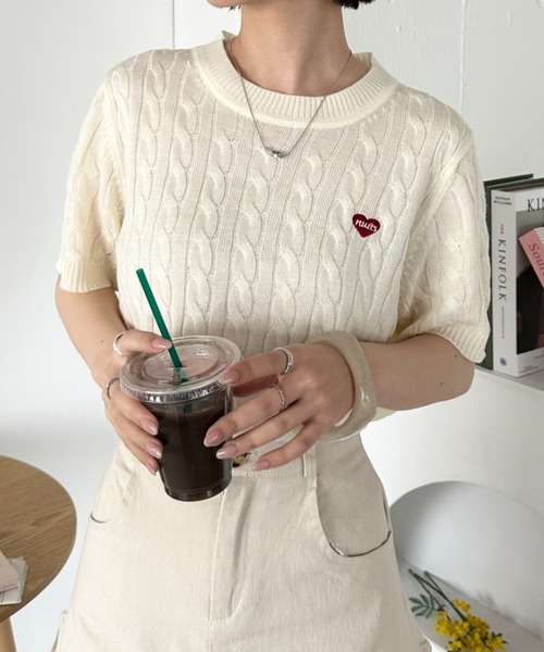 CLEA（クレア）の「ワンポイントハート刺繍 半袖サマーニットトップス（Tシャツ/カットソー・レディース・アイボリー/グレー/ピンク/ベージュ/ブラック・FREE）」の15枚目の写真