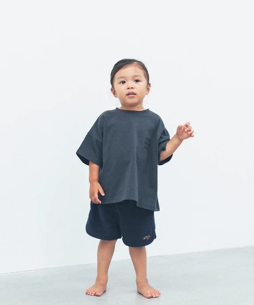 ooju(オージュ)の「【ooju】プリントTシャツ(キッズ)(Tシャツ/カットソー・キッズ・グレイッシュベージュ/チャコールグレー・1/2/3/4)」の17枚目の写真