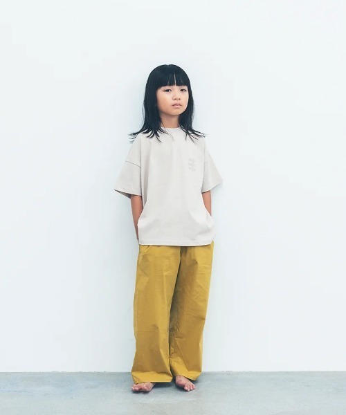 ooju(オージュ)の「【ooju】プリントTシャツ(キッズ)(Tシャツ/カットソー・キッズ・グレイッシュベージュ/チャコールグレー・1/2/3/4)」の4枚目の写真
