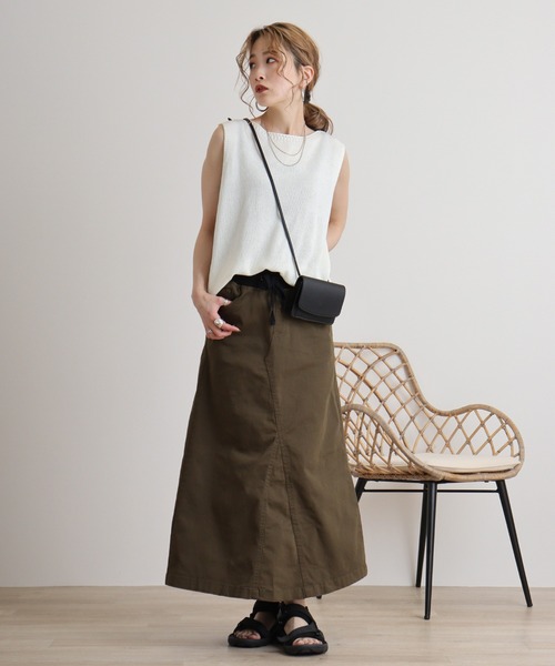 atONE（アットワン）の「atONE ウエストリブストレッチロングスカート（スカート・レディース・ベージュ/ブラック/カーキ・M/3L/L/LL/4L）」の18枚目の写真