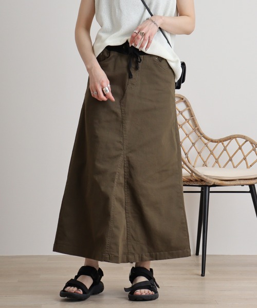 atONE（アットワン）の「atONE ウエストリブストレッチロングスカート（スカート・レディース・ベージュ/ブラック/カーキ・M/3L/L/LL/4L）」の15枚目の写真
