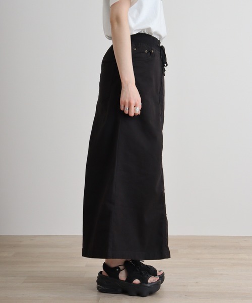 atONE（アットワン）の「atONE ウエストリブストレッチロングスカート（スカート・レディース・ベージュ/ブラック/カーキ・M/3L/L/LL/4L）」の21枚目の写真
