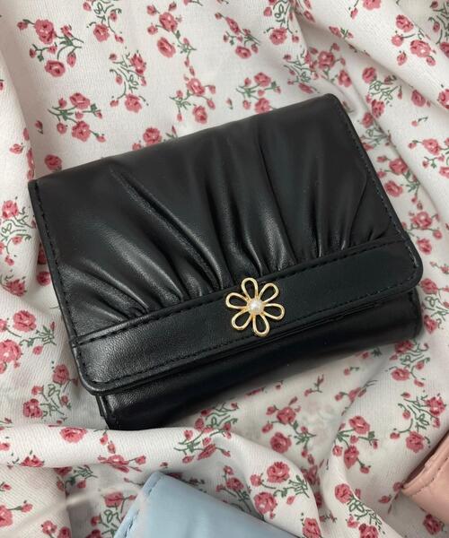 WEGO（ウィゴー）の「WEGO/フラワーギャザーウォレット（財布・レディース・サックスブルー/ライトピンク/ブラック・FREE）」の2枚目の写真