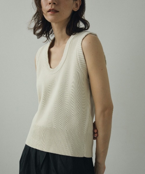anuke(アンヌーク)の「anuke Round Knit Vest ラウンドニットベスト/62420513(ベスト・レディース・キナリ・ONE SIZE)」の1枚目の写真