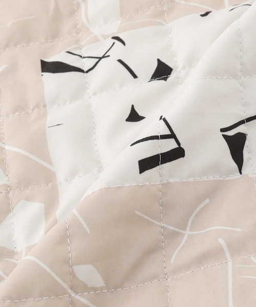 journal standard Furniture （ジャーナルスタンダードファニチャー）の「USB BLANKET LINEPATCH　洗える USB ブランケット（ブランケット・レディース・ベージュ/チャコールグレー・FREE）」の16枚目の写真