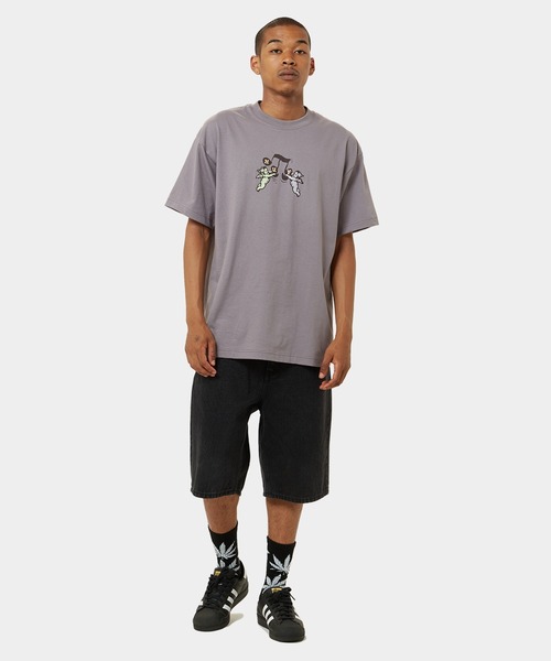 HUF（ハフ）の「SONG TEE  / HUF ハフ 半袖プリント Tシャツ（Tシャツ/カットソー・メンズ・プラム/ストーン/ブラック・X-LARGE/LARGE/MEDIUM/SMALL/XX-LARGE）」の11枚目の写真