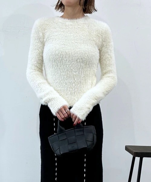 E&C closet…(イーアンドシークローゼット)の「シャギークルーネックプルオーバー(ニット/セーター・レディース・グレイッシュベージュ/アイボリー/グレー/ブラック・FREE)」の1枚目の写真