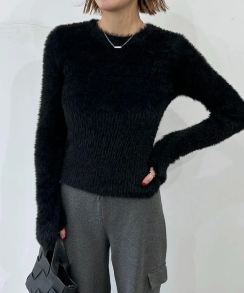 E&C closet…(イーアンドシークローゼット)の「シャギークルーネックプルオーバー(ニット/セーター・レディース・グレイッシュベージュ/アイボリー/グレー/ブラック・FREE)」の2枚目の写真