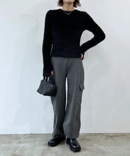 E&C closet…(イーアンドシークローゼット)の「シャギークルーネックプルオーバー(ニット/セーター・レディース・グレイッシュベージュ/アイボリー/グレー/ブラック・FREE)」の7枚目の写真