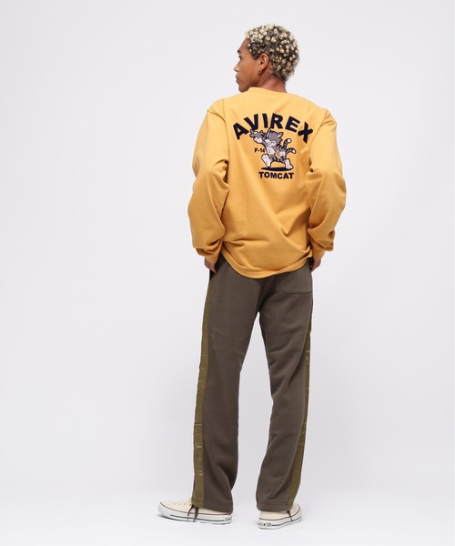 AVIREX(アヴィレックス)の「《WEB&DEPOT限定》TOMCAT LONGSLEEVE T-SHIRT / トムキャット 長袖Tシャツ / AVIREX / アヴィレックス(Tシャツ/カットソー・メンズ・マスタード/ホワイト/レンガ/ブラック・MEDIUM/LARGE/X-LARGE/XX-LARGE)」の21枚目の写真