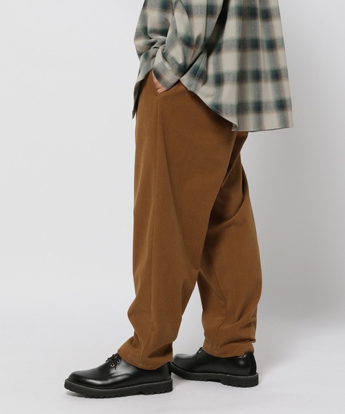 niko and...（ニコアンド）の「ワイドコーデュロイパンツ（その他パンツ・メンズ・ダークブラウン/キャメル/カーキ/ブラック・LARGE/MEDIUM）」の15枚目の写真