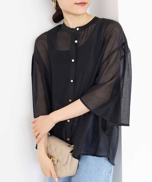 le.coeur blanc(ルクールブラン)の「シアーフレアスリーブ2WAYブラウス(シャツ/ブラウス・レディース・ブラック/グレイッシュベージュ/キャメル・38)」の2枚目の写真