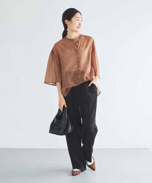 le.coeur blanc(ルクールブラン)の「シアーフレアスリーブ2WAYブラウス(シャツ/ブラウス・レディース・ブラック/グレイッシュベージュ/キャメル・38)」の16枚目の写真