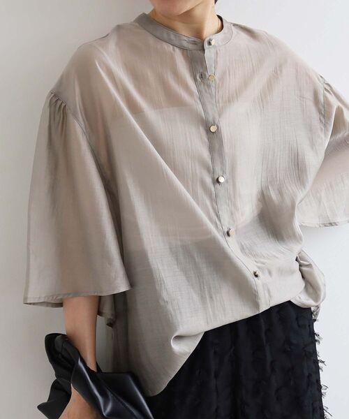 le.coeur blanc(ルクールブラン)の「シアーフレアスリーブ2WAYブラウス(シャツ/ブラウス・レディース・ブラック/グレイッシュベージュ/キャメル・38)」の20枚目の写真