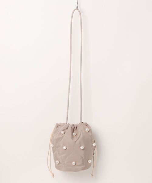 COLDE （コルデ）の「【COLDE】キルティングパール巾着ショルダーバッグ(846552)（ショルダーバッグ・レディース・ベージュ/ブラック・ALL）」の7枚目の写真