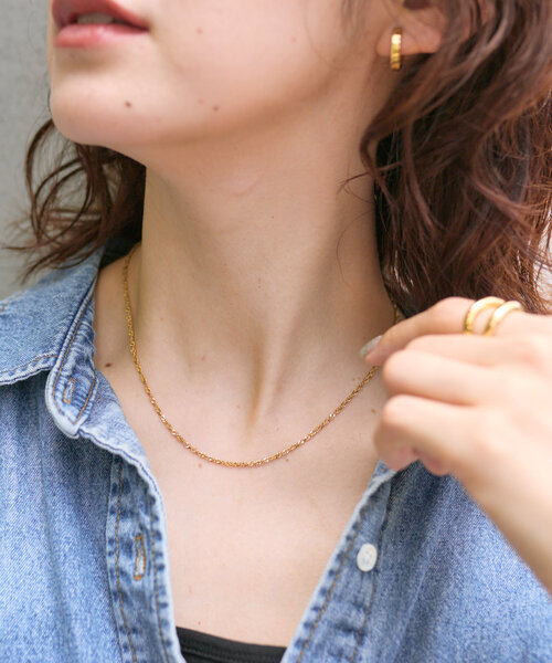 RIVE DROITE(リヴドロワ)の「【R.good(アールドットグッド)】スリムツイストチェーンネックレス(ネックレス・レディース・シルバー/ゴールド・FREE)」の7枚目の写真