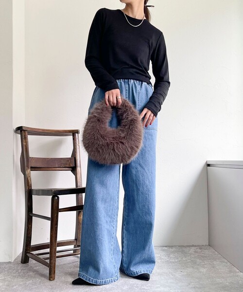 fredy emue（フレディエミュ）の「デニムイージーベイカーパンツ（デニムパンツ・レディース・ネイビー/ブルー・36/38）」の8枚目の写真