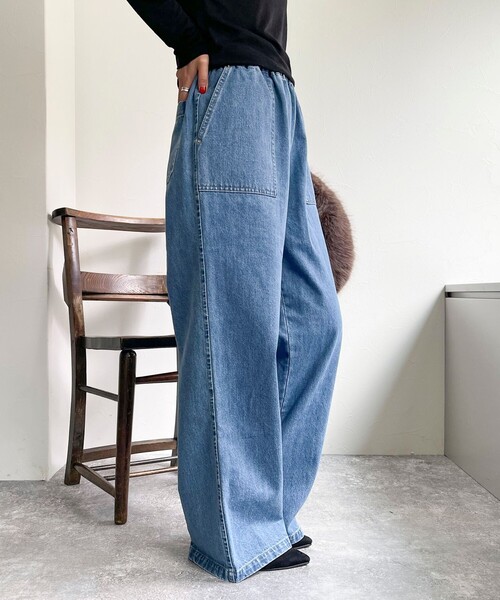 fredy emue（フレディエミュ）の「デニムイージーベイカーパンツ（デニムパンツ・レディース・ネイビー/ブルー・36/38）」の11枚目の写真