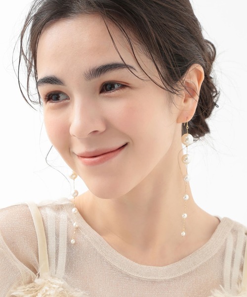 CALIN STANDARD(カリンスタンダード)の「◆◆金属アレルギー対応◆◆〈ecru〉 ロングパールピアス(ピアス(両耳用)・レディース・ゴールド・FREE)」の5枚目の写真
