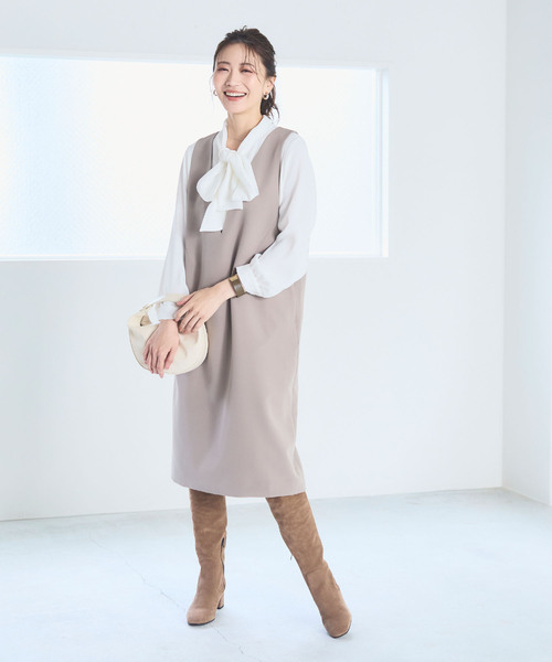 CROSS FUNCTION(クロスファンクション)の「《洗える》正解 リボンボウタイブラウス【CF/クロスファンクション】(シャツ/ブラウス・レディース・ネイビー/グレイッシュベージュ/オフホワイト・M/LL/L)」の11枚目の写真