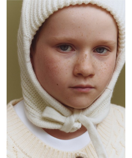 LOWRYS FARM（ローリーズファーム）の「ニットイヤーＣＡＰ　147616（ニットキャップ/ビーニー・キッズ・レッド/アイボリー/ネイビー・FREE）」の2枚目の写真