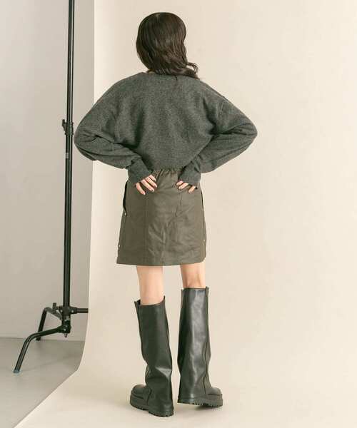 KBF（ケイビーエフ）の「コーティングミニスカート（スカート・レディース・ブラック/カーキ・ONE）」の15枚目の写真