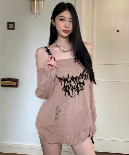 shopnikoniko(ショップニコニコ)の「バタフライ ベルトショルダー オフショルダメージニット(ニット/セーター・レディース・グレー/ベージュ/ブラウン・フリー)」の1枚目の写真