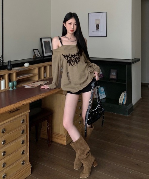 shopnikoniko(ショップニコニコ)の「バタフライ ベルトショルダー オフショルダメージニット(ニット/セーター・レディース・グレー/ベージュ/ブラウン・フリー)」の16枚目の写真
