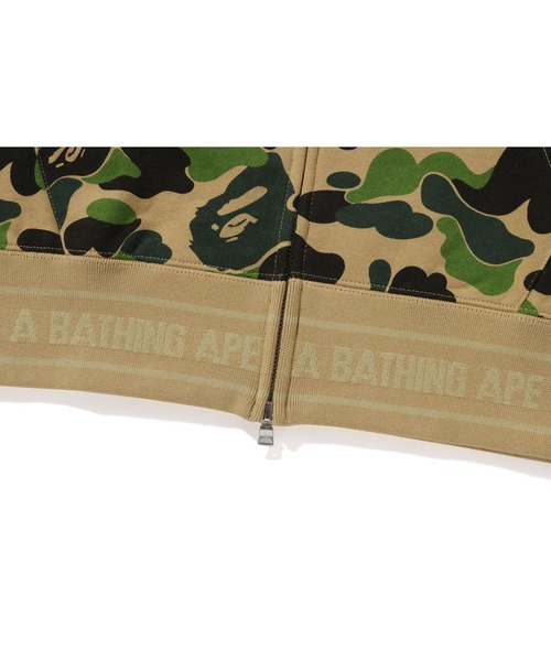 A BATHING APE（アベイシングエイプ）の「ABC CAMO  LOGO RIB FULL ZIP HOODIE（パーカー・メンズ・ブルー/ピンク/グリーン・SMALL/MEDIUM/XX-LARGE/X-LARGE/LARGE）」の10枚目の写真