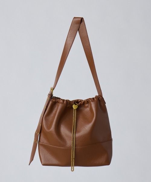 idem（イデム）の「heart charm shoulder bag / ハート金具バッグ（ショルダーバッグ・レディース・ブラウン/ブラック/グレイッシュベージュ・FREE）」の14枚目の写真