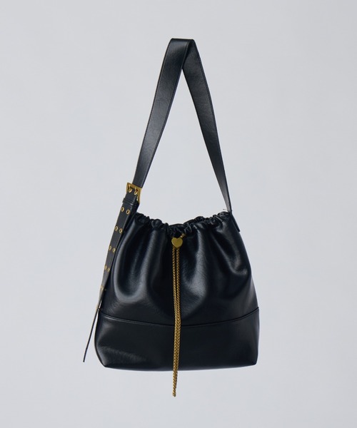 idem（イデム）の「heart charm shoulder bag / ハート金具バッグ（ショルダーバッグ・レディース・ブラウン/ブラック/グレイッシュベージュ・FREE）」の13枚目の写真