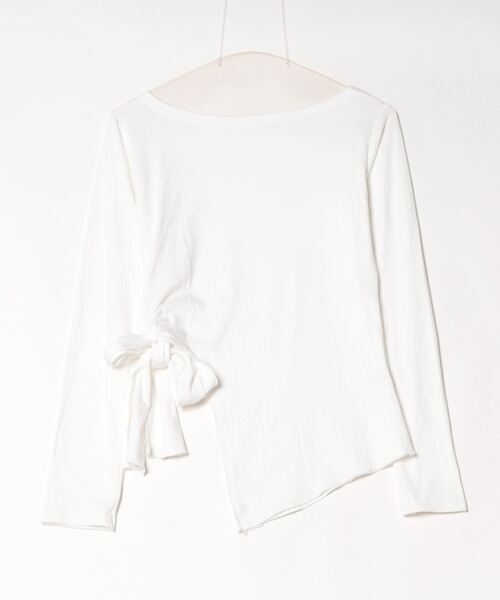 Dream garden(ドリームガーデン)の「サイドスリット オフショルダーTシャツ(Tシャツ/カットソー・レディース・ブラック/ホワイト・FREE)」の11枚目の写真