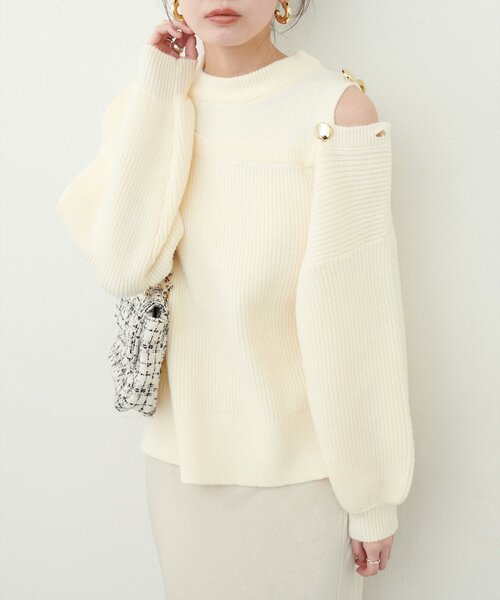 natural couture(ナチュラルクチュール)の「畦編み肩開きニット(ニット/セーター・レディース・レッド系その他/オフホワイト/グレイッシュベージュ/ブラック・FREE)」の6枚目の写真
