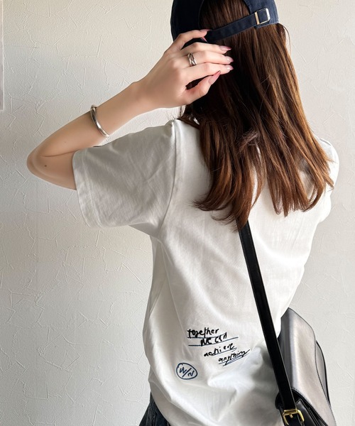 ぐるり360°どこからだって映えちゃう。オーガニックコットン100%らくがき風刺繍無地＆ボーダー柄半袖Tシャツ