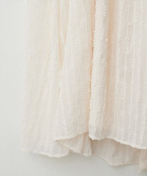 natural couture(ナチュラルクチュール)の「【WEB限定】シアージャガードキャミワンピース(ワンピース・レディース・ブラック/オフホワイト・FREE)」の9枚目の写真