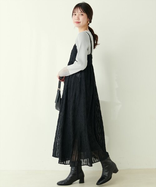 natural couture(ナチュラルクチュール)の「【WEB限定】シアージャガードキャミワンピース(ワンピース・レディース・ブラック/オフホワイト・FREE)」の12枚目の写真