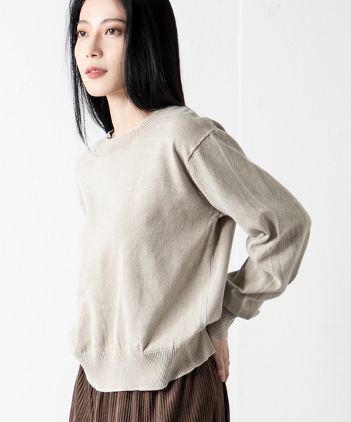 MILLION CARATS(ミリオンカラッツ)の「ストーンウォッシュカットライクニット(ニット/セーター・レディース・サックスブルー/ブラック/ベージュ/グレー・FREE)」の1枚目の写真