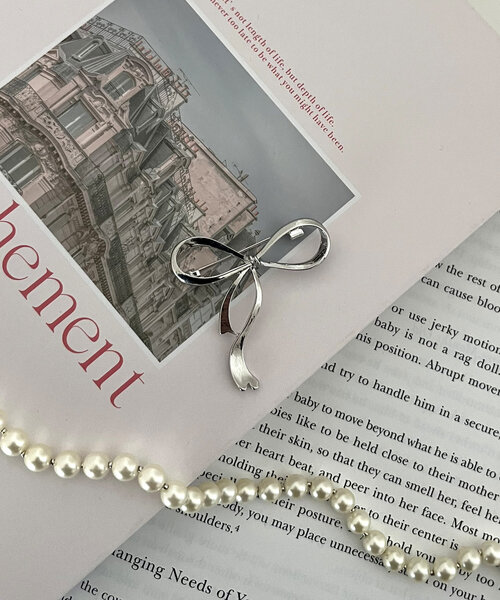 prose verse（プロズヴェール）の「リボンブローチ（ブローチ/コサージュ・レディース・ゴールド/シルバー・FREE）」の6枚目の写真