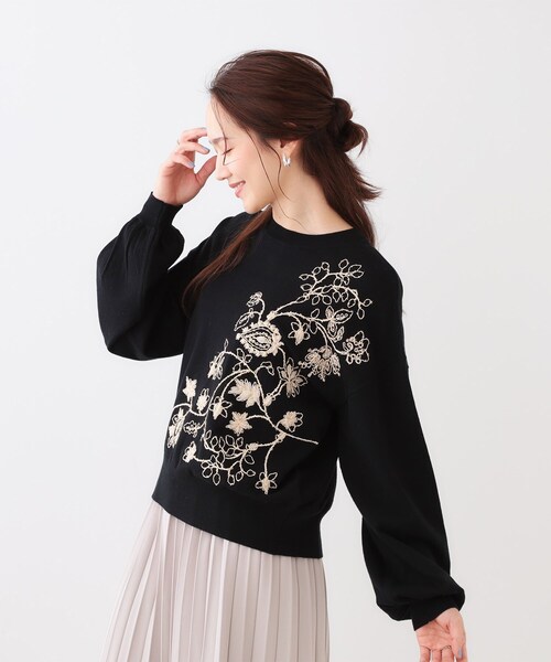 セール】【S-LL】大人のエレガントな着こなしに ラメ刺繍ニット