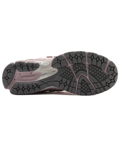 NEW BALANCE(ニューバランス)の「New Balance U1906WFA / ニューバランス U1906WFA(スニーカー・メンズ・ホワイト・25.0cm/24.5cm/24.0cm/23.5cm/23.0cm)」の6枚目の写真